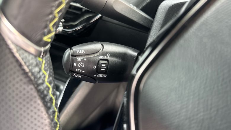 Peugeot 208 1.2 PureTech 100 GT 5dr Petrol Hatchback